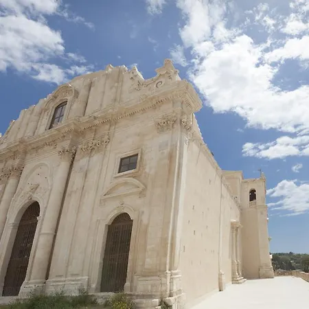 Donnalucata 4* Donnalucata (Sicily)